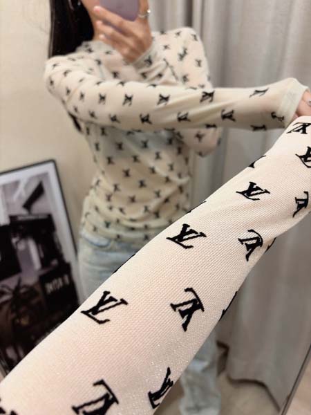 2026年10月8日入荷秋冬新作Louis Vuittonアンダーシャツ女性用ファッション/誕生日プレゼント/贈り物 can工場