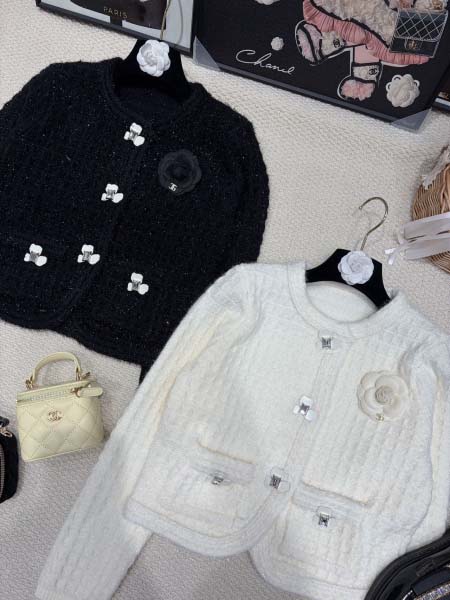 2026年10月14日入荷秋冬新作Chanel ニットカーディガン  女性用ファッション/誕生日プレゼント/贈り物 can工場
