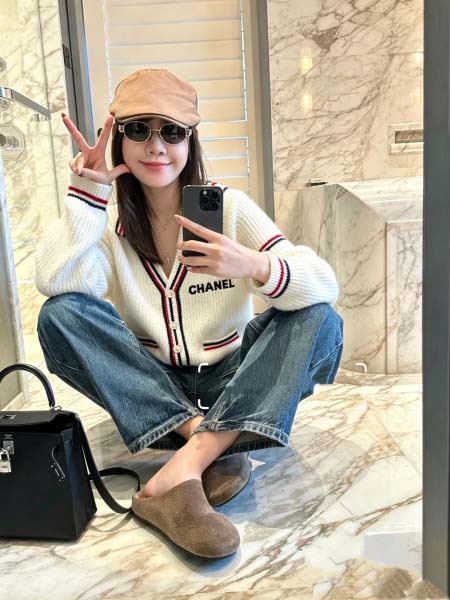 2026年10月15日入荷秋冬新作Chanel ニットカーディガン  女性用ファッション/誕生日プレゼント/贈り物 can工場