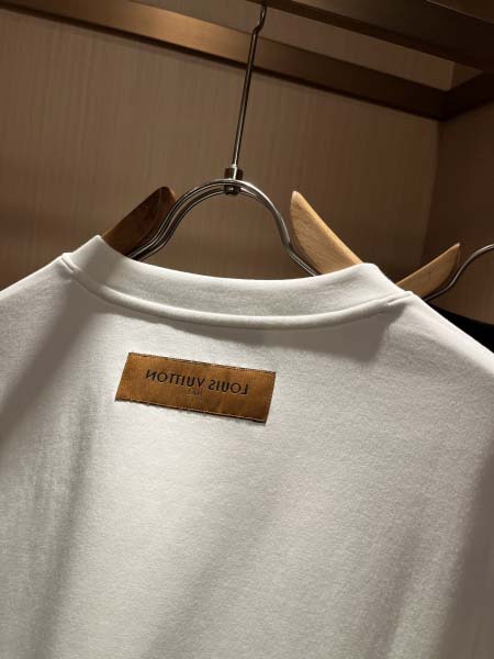 2026年10月26日入荷秋冬新作Louis Vuitton長袖Tシャツ高級品/LD工場