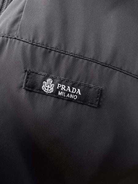 2026年10月28日入荷秋冬新作Pradaジャケット高級品/誕生日プレゼント/KD工場