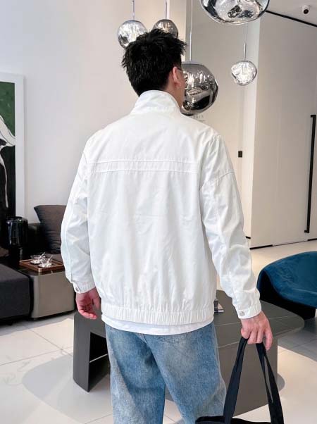 2026年10月28日入荷秋冬新作Pradaジャケット高級品/誕生日プレゼント/KD工場
