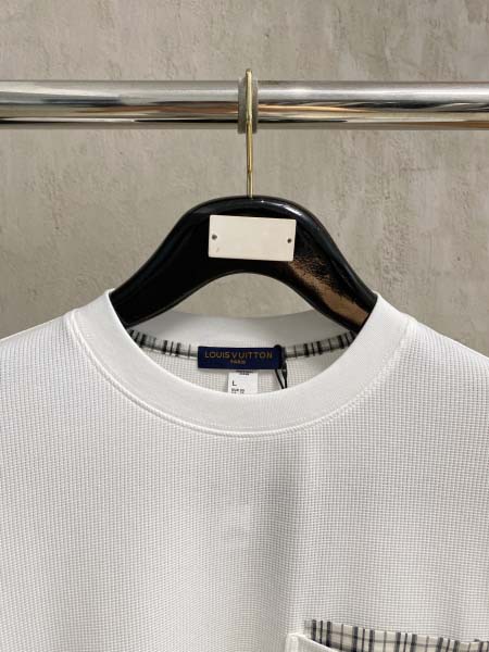 2026年10月29日入荷秋冬新作Louis Vuittontシャツ高級品/誕生日プレゼントM-4XL/KD工場