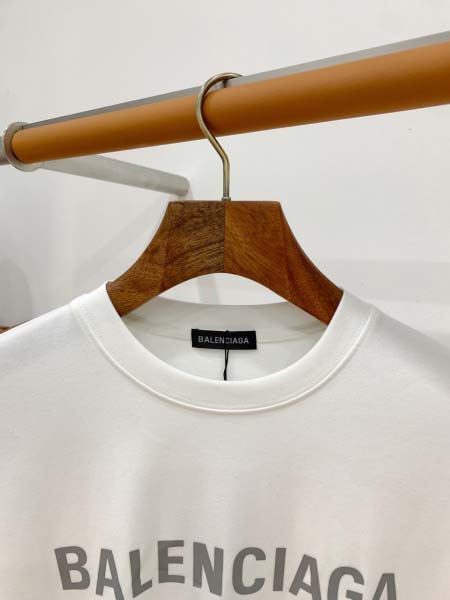 2026年10月29日入荷秋冬新作Balenciaga長袖高級品/誕生日プレゼントM-2XL/KD工場