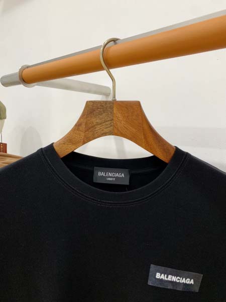 2026年10月29日入荷秋冬新作Balenciaga長袖高級品/誕生日プレゼントM-2XL/KD工場