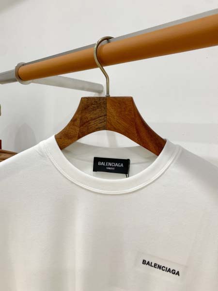 2026年10月29日入荷秋冬新作Balenciaga長袖高級品/誕生日プレゼントM-2XL/KD工場