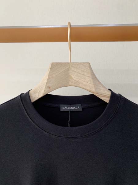 2026年10月29日入荷秋冬新作Balenciaga長袖高級品/誕生日プレゼントM-2XL/KD工場