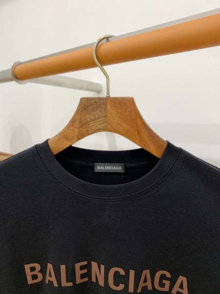 2026年10月29日入荷秋冬新作Balenciaga長袖高級品/誕生日プレゼントM-2XL/KD工場