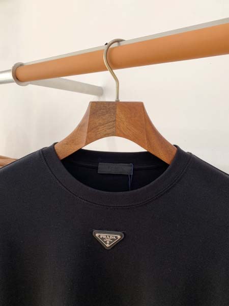 2026年10月29日入荷秋冬新作Prada長袖高級品/誕生日プレゼントM-2XL/KD工場