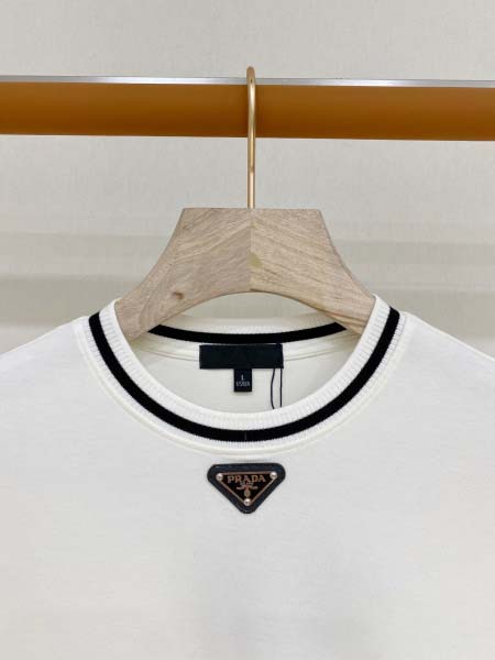 2026年10月29日入荷秋冬新作Pradaパーカー高級品/誕生日プレゼントM-4xl/KD工場
