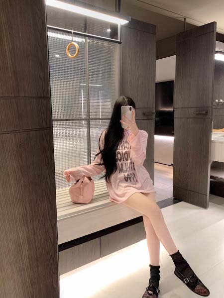 2026年10月6日入荷秋冬新作Acne半袖 tシャツ女性用...