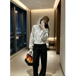 2026年10月8日入荷秋冬新作Louis Vuitton ニットカーディガン  女性用ファッション/誕生日プレゼント/贈り物 can工場