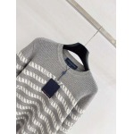2026年10月8日入荷秋冬新作Louis Vuittonニットのセーター女性用ファッション/誕生日プレゼント/贈り物 can工場
