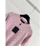 2026年10月8日入荷秋冬新作Louis Vuitton半袖 tシャツ女性用ファッション/誕生日プレゼント/贈り物 can工場
