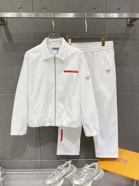 2026年10月12日秋冬新作Prada上下セット高品質人気...
