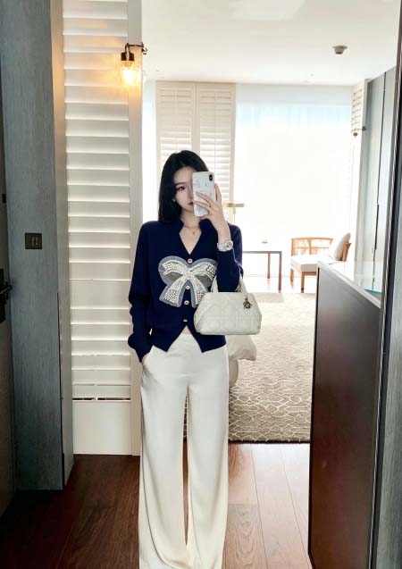 2026年10月15日入荷秋冬新作Chanel長袖女性用ファ...