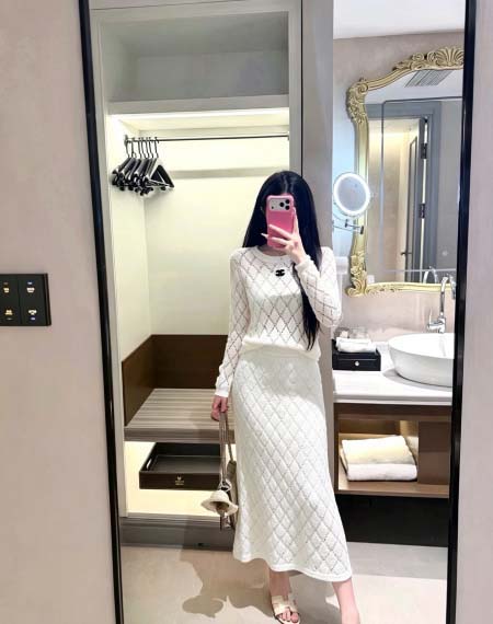 2026年10月15日入荷秋冬新作Chanel長袖女性用ファ...