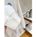 2026年10月26日入荷秋冬新作Moncler長袖Tシャツ高級品超厳選★入手困難/誕生日プレゼント/LD工場