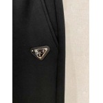 2026年10月28日入荷秋冬新作Pradaスラックス高級品/誕生日プレゼント/KD工場