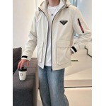 2026年10月28日入荷秋冬新作Pradaジャケット高級品/誕生日プレゼント/KD工場