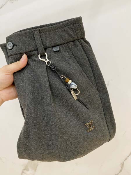 2026年10月29日入荷秋冬新作Louis Vuittonスラックス高級品/誕生日プレゼント28-36/KD工場